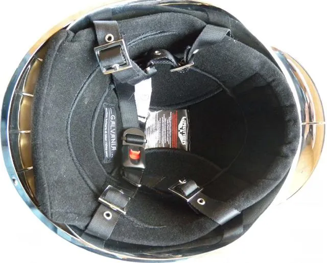 Motorcycle helmet