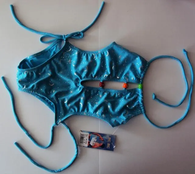 Girls swimsuit