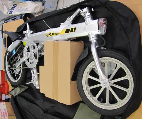 Folding electric bicycle