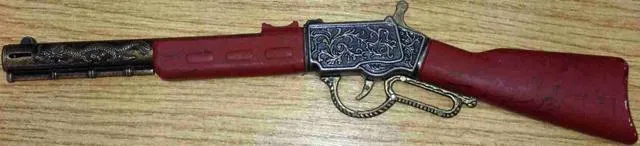 Novelty lighter