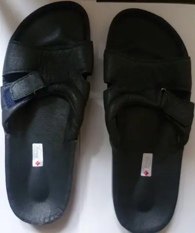 Orthopaedic slippers