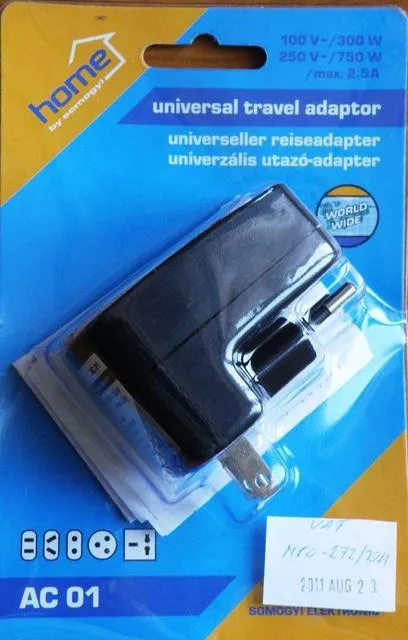 Travel plug adaptor "Universal Travel Adaptor"