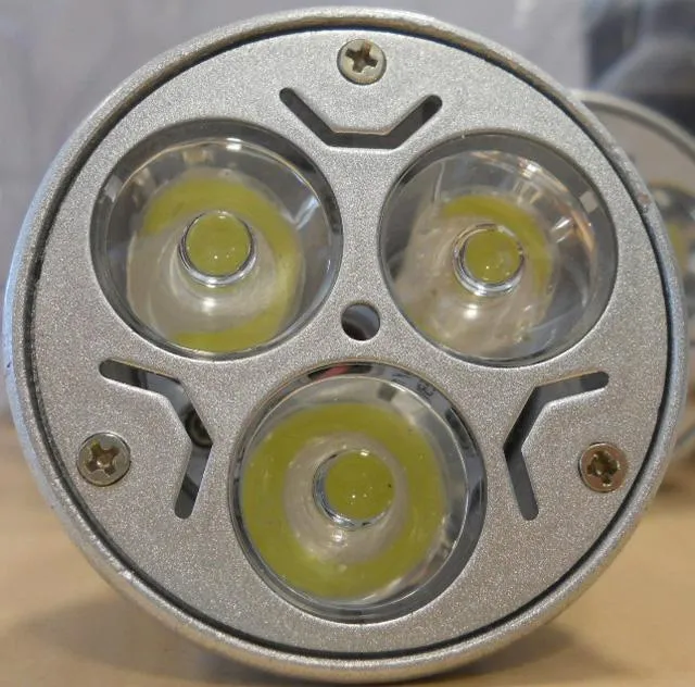 E27 LED Bulb