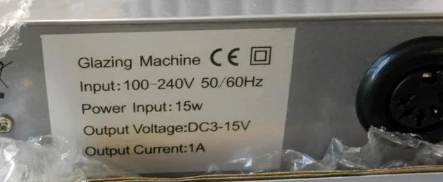 Fingernail manicuring machine